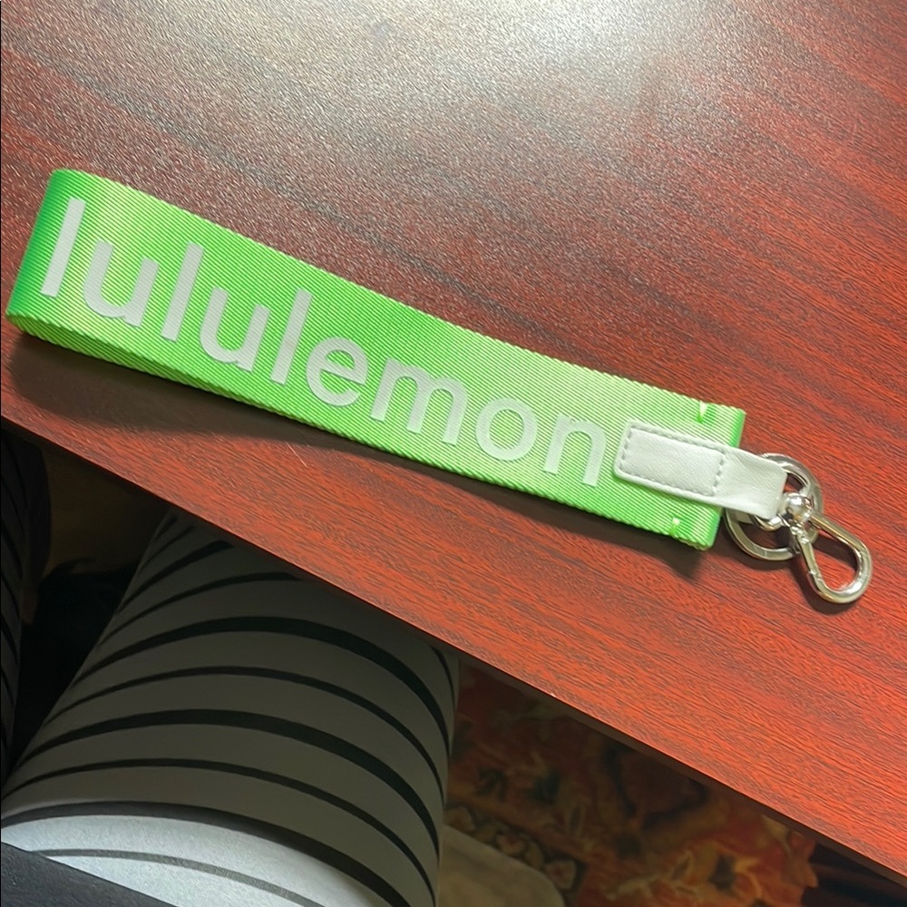 Lululemon Athletica Green Key Holder